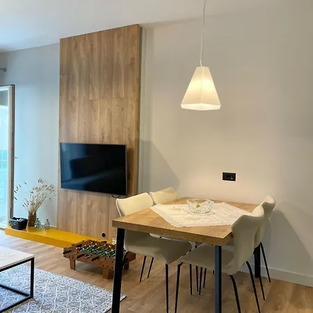 Endi Apartment *